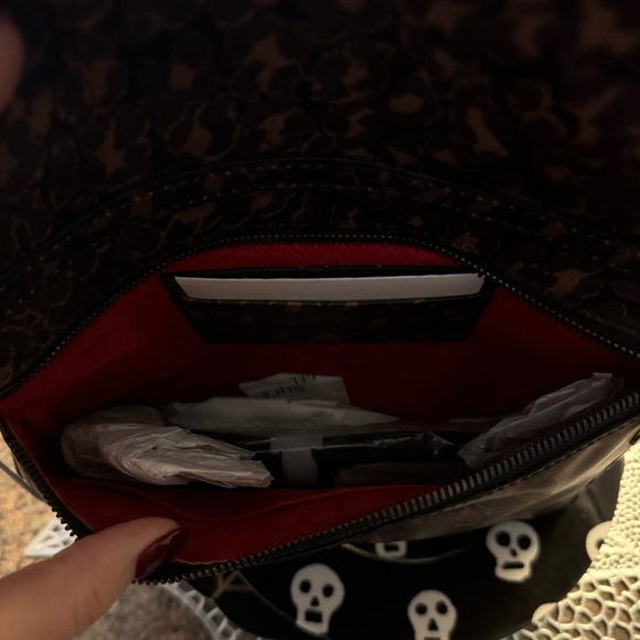 NWT Med VIP Black Leopard Hammitt. GM hardware. Suede red lining. - Picture 7 of 8